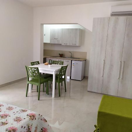 Guest House Neviano توري لابيلو المظهر الخارجي الصورة